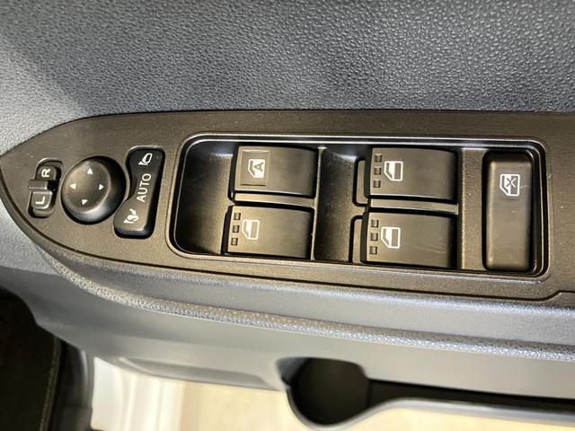 タント カスタムＸ　オーディオレス／アルミ　ワンオーナー　オーディオレス　パノラマモニター対応カメラ　両側パワースライドドア　運転席・助手席シートヒーター　電動パーキングブレーキ　ＬＥＤヘッドランプ　純正１４インチアルミホイール　スマートキー（25枚目）