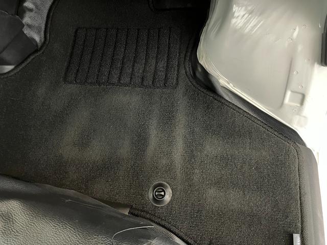 ハイゼットカーゴ ＤＸ　キーレスエントリー／両側スライドドア　ワンオーナー　ＡＭ／ＦＭラジオ　キーレスエントリー　スマアシ　両側スライドドア　ハロゲンヘッドライト　オートライト　オートマチックハイビーム　アイドリングストップ　取扱説明書　メンテナンスノート（23枚目）