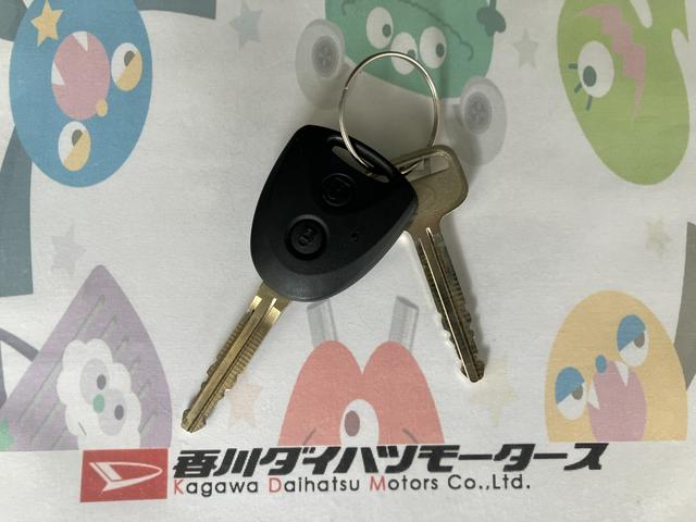 ハイゼットカーゴ ＤＸ　キーレスエントリー／両側スライドドア　ワンオーナー　ＡＭ／ＦＭラジオ　キーレスエントリー　スマアシ　両側スライドドア　ハロゲンヘッドライト　オートライト　オートマチックハイビーム　アイドリングストップ　取扱説明書　メンテナンスノート（40枚目）