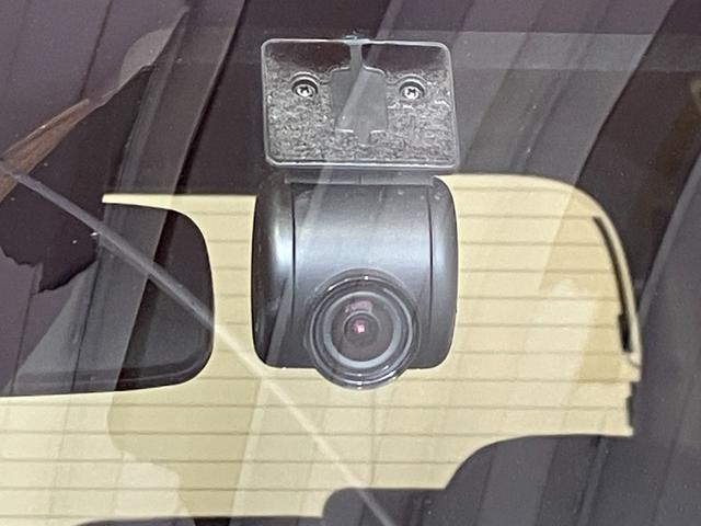 タント カスタムＲＳスタイルセレクション　ターボ／ナビ／ＥＴＣ　ワンオーナー　ターボ　純正ナビ　純正ＥＴＣ　純正ドライブレコーダー　バックモニター　アダプティブクルーズコントロール　両側パワースライドドア　運転席・助手席シートヒーター　Ｂｌｕｅｔｏｏｔｈ接続（7枚目）