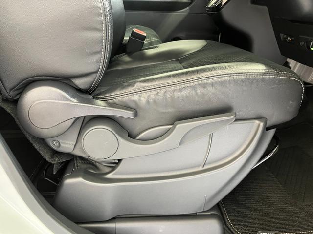 タント カスタムＲＳスタイルセレクション　ターボ／ナビ／ＥＴＣ　ワンオーナー　ターボ　純正ナビ　純正ＥＴＣ　純正ドライブレコーダー　バックモニター　アダプティブクルーズコントロール　両側パワースライドドア　運転席・助手席シートヒーター　Ｂｌｕｅｔｏｏｔｈ接続（11枚目）