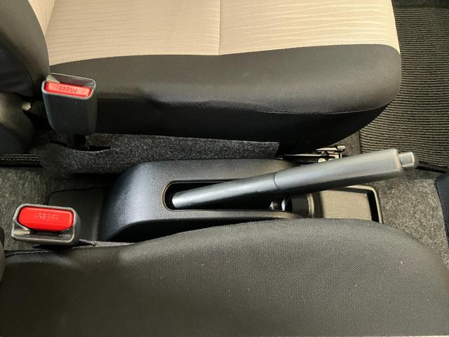 ミライース Ｌ　ＳＡＩＩＩ　オーディオレス／キーレスエントリー　ワンオーナー　オーディオレス　キーレスエントリー　スマアシＩＩＩ　ハロゲンヘッドライト　オートライト　オートマチックハイビーム　シガーソケット　取扱説明書　メンテナンスノート（7枚目）