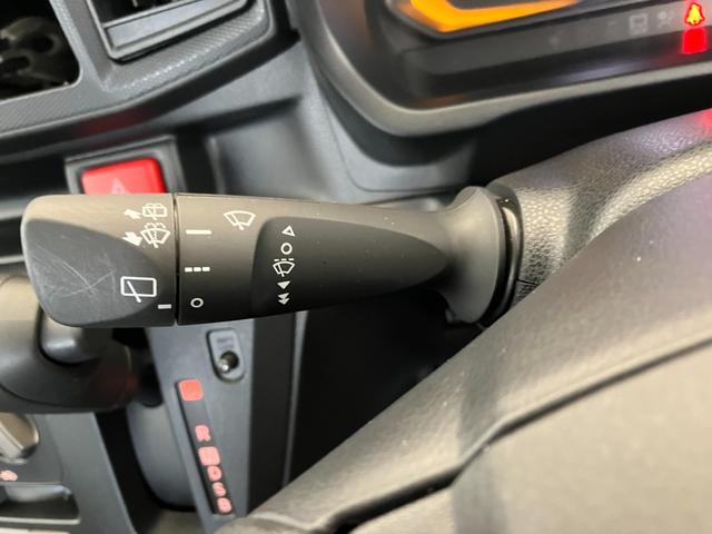 ミライース Ｌ　ＳＡＩＩＩ　オーディオレス／キーレスエントリー　ワンオーナー　オーディオレス　キーレスエントリー　スマアシＩＩＩ　ハロゲンヘッドライト　オートライト　オートマチックハイビーム　シガーソケット　取扱説明書　メンテナンスノート（12枚目）