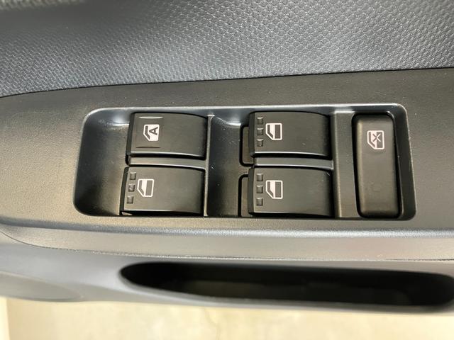 ミライース Ｌ　ＳＡＩＩＩ　オーディオレス／キーレスエントリー　ワンオーナー　オーディオレス　キーレスエントリー　スマアシＩＩＩ　ハロゲンヘッドライト　オートライト　オートマチックハイビーム　シガーソケット　取扱説明書　メンテナンスノート（17枚目）