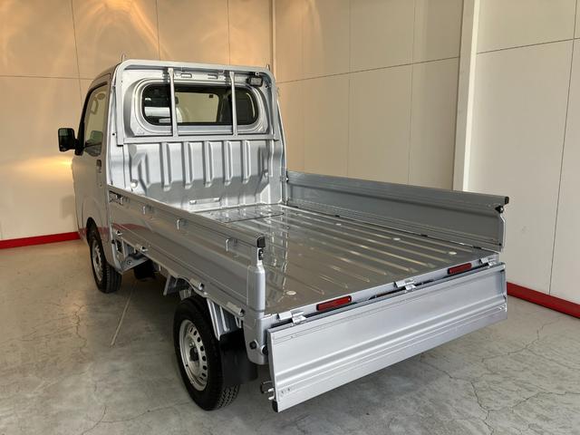 �F�l�̂����X���X�^�b�t�ꓯ���҂����Ă���܂��̂ŁA���Ђ��C�y�ɂ����X��������