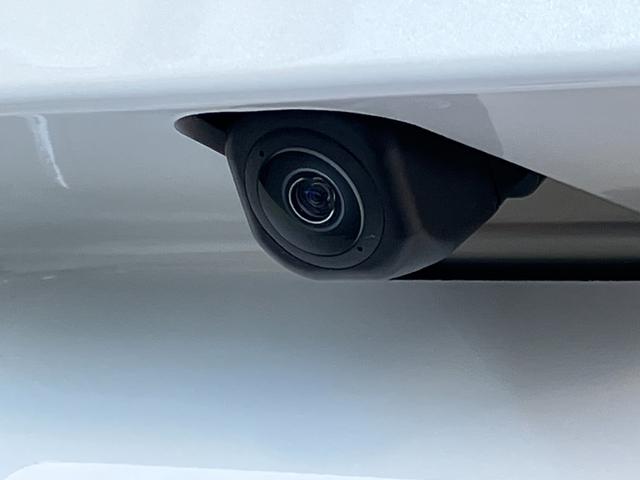 ���q�l�ɋC�����ǂ�����Ă���������悤�A�H����g�킸���O���镔�i�͑S�Ď��O�����|���Ă���܂��B�V�[�g���̏ꍇ�́A�V�[�g�𓮂��������܂Ő��|���s���Ă���܂��B