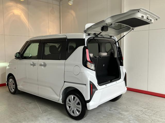 ��p�̃p�[�c�N���[�i�[�𕬖����A�d�グ�Ă���܂��B�{�f�B�[��K���X�̐@���グ�A�^�C�����b�N�X���S�̂��L���C�ɂ��Ă���܂��B