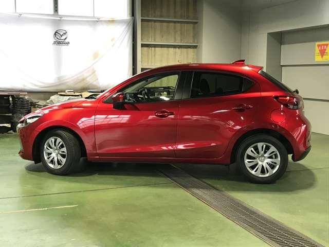 ＭＡＺＤＡ２ １．５　１５Ｓ　スマート　エディション　ＭＴモード付　ｉストップ　メモリーナビ　サイドカメラ　アドバンストキー　パワステ　フロントカメラ　サイドエアバック　フルオートエアコン　イモビライザー　バックカメラ　ＬＥＤヘッドランプ　ＤＳＣ　ＡＢＳ（5枚目）
