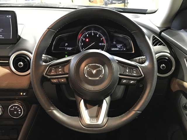 ＣＸ－３ １．５　１５Ｓ　アーバン　ドレッサー　ＭＴモード付　レーダークルコン　ＬＥＤヘッドランプ　ＥＴＣ　衝突被害軽減システム　シートヒーター　アイドリングストップ　バックカメラ　サイドエアバッグ　横滑り防止装置　スマートキー　フルオートエアコン（13枚目）