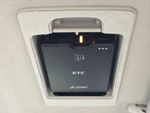 ＣＸ－３ １．５　１５Ｓ　アーバン　ドレッサー　ＭＴモード付　レーダークルコン　ＬＥＤヘッドランプ　ＥＴＣ　衝突被害軽減システム　シートヒーター　アイドリングストップ　バックカメラ　サイドエアバッグ　横滑り防止装置　スマートキー　フルオートエアコン（16枚目）