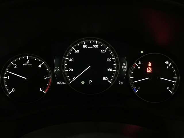 ＣＸ－６０ ３．３　ＸＤ　ＳＰ　ディーゼルターボ　４ＷＤ　盗難防止装置付　３６０°カメラ　レーダークルーズコントロール　ＬＥＤライト　４ＷＤ　衝突軽減ブレーキ　パワーシート　バックカメラ　シートヒーター　ＥＴＣ（8枚目）