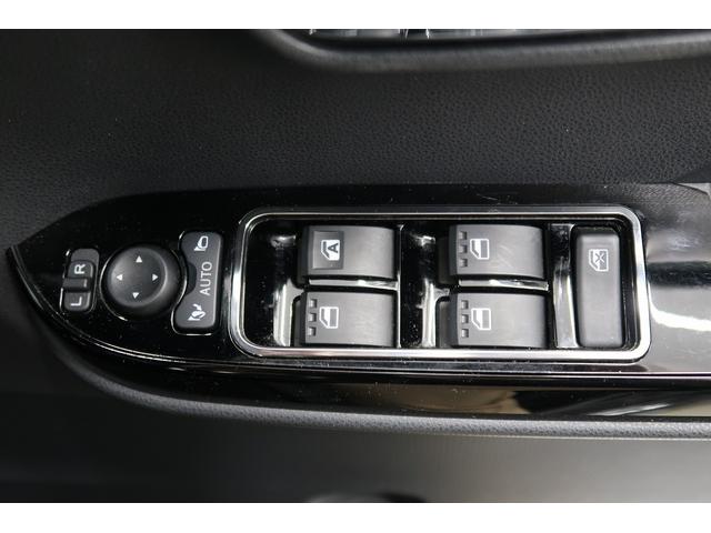 タント カスタムRS アルミ 盗難防止 ETC車載器 ターボ車 エコアイドル キーフリー 4WD ナビTV 記録簿 スマートキ- 追突防止装置(28枚目)