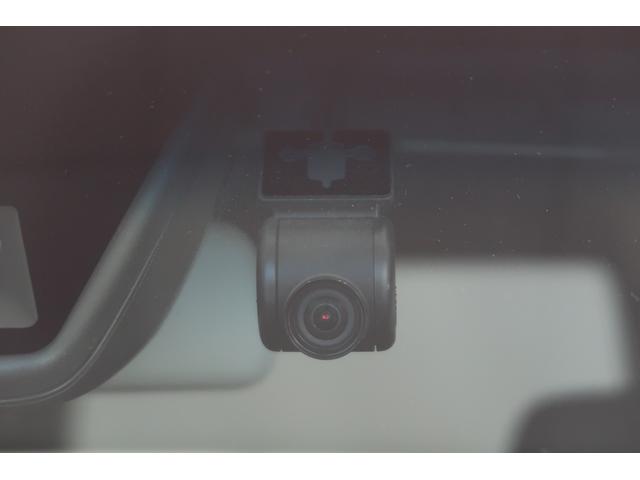 ドライブレコーダーで万が一の際も安心です。