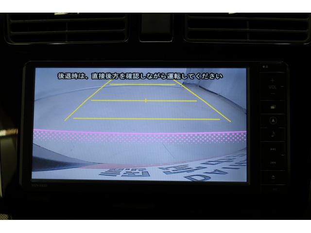 �o�b�N�J�����Ō�����E���m�ۂ��܂��B