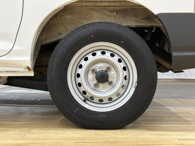 ハイゼットカーゴ ＤＸ　／切替４ＷＤ／ラジオ／オートライト／踏み間違い防止　踏み間違い防止　Ｗエアバック　キーフリーシステム　エコアイドル　車線逸脱警報　切替４ＷＤ　オートハイビーム　両側スライドドア　オートライト　運転席エアバッグ　ＡＢＳ　記録簿　ＶＤＣ（15枚目）