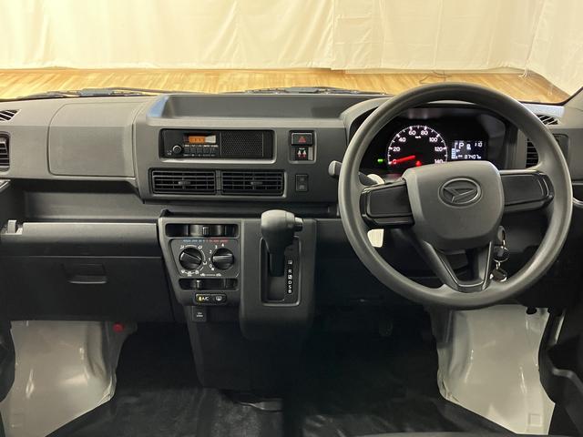 ハイゼットカーゴ ＤＸ　／切替４ＷＤ／ラジオ／オートライト／踏み間違い防止　踏み間違い防止　Ｗエアバック　キーフリーシステム　エコアイドル　車線逸脱警報　切替４ＷＤ　オートハイビーム　両側スライドドア　オートライト　運転席エアバッグ　ＡＢＳ　記録簿　ＶＤＣ（30枚目）