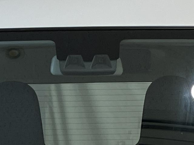 ハイゼットカーゴ ＤＸ　／切替４ＷＤ／ラジオ／オートライト／踏み間違い防止　踏み間違い防止　Ｗエアバック　キーフリーシステム　エコアイドル　車線逸脱警報　切替４ＷＤ　オートハイビーム　両側スライドドア　オートライト　運転席エアバッグ　ＡＢＳ　記録簿　ＶＤＣ（37枚目）