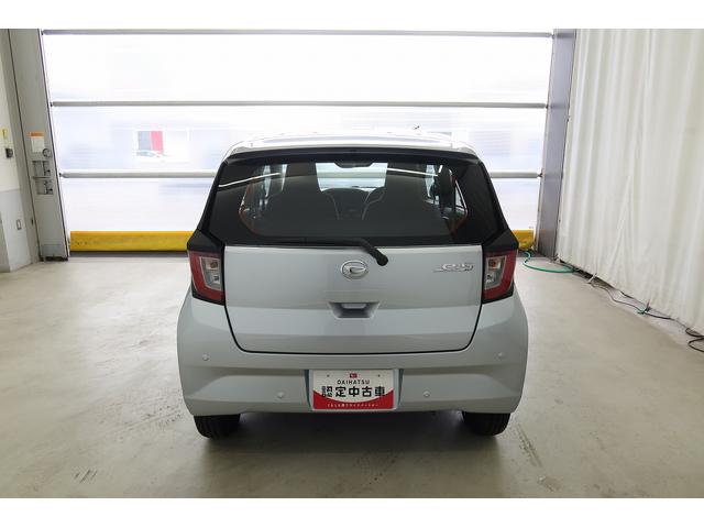 ミライース Ｌ　ＳＡＩＩＩ　車線逸脱警報システム　緊急ブレーキ　アイドリンストップ　キーレスキー　横滑防止装置　デュアルエアバッグ　オートハイビーム　エアバック　オートライト　ＡＢＳ　整備記録簿　安全ボディ（9枚目）