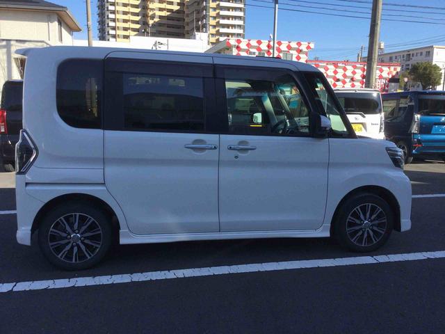 タント カスタムX トップエディションVS SAIII インパネシフト プッシュスタートスイッチ 電子カードキー カーナビ 衝突回避支援ブレーキ 車線逸脱警報装置 両側オートスライドドア オートマチックハイビーム アルミホイール ABS(4枚目)