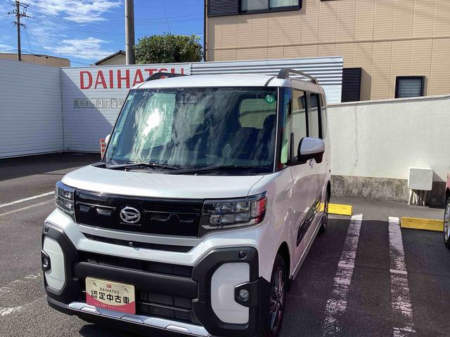 タント ファンクロス　インパネシフト　プッシュスタートスイッチ　電子カードキー　電動パーキングブレーキ　カーナビ　バックモニター　衝突軽減システム　レーンキープアシスト　アルミホイール　ＡＢＳ（2枚目）