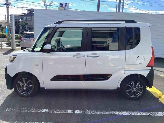 タント ファンクロス　インパネシフト　プッシュスタートスイッチ　電子カードキー　電動パーキングブレーキ　カーナビ　バックモニター　衝突軽減システム　レーンキープアシスト　アルミホイール　ＡＢＳ（6枚目）