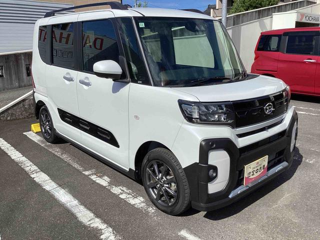 タント ファンクロス　インパネシフト　プッシュスタートスイッチ　電子カードキー　電動パーキングブレーキ　カーナビ　バックモニター　衝突軽減システム　レーンキープアシスト　アルミホイール　ＡＢＳ（8枚目）