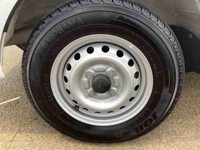 ハイゼットトラック スタンダードＳＡＩＩＩｔ　５速ＭＴ車　４ＷＤ車　エアコン　パワステ　衝突被害軽減システム　ＡＢＳ　荷台マット（20枚目）