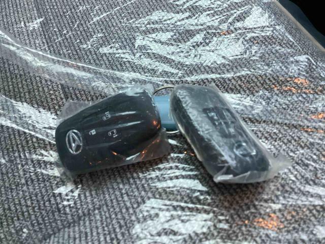 ムーヴキャンバス ストライプスＧ　インパネシフト　プッシュスタートスイッチ　電子カードキー　電動パーキングブレーキ　電動スライドドア　車線逸脱警報　オートハイビーム　ＡＢＳ（32枚目）