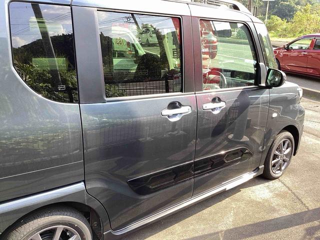 タント ファンクロス　インパネシフト　プッシュスタートスイッチ　電子カードキー　電動パーキングブレーキ　両側オートドア　衝突軽減システム　レーンキープアシスト　ＡＢＳ（4枚目）