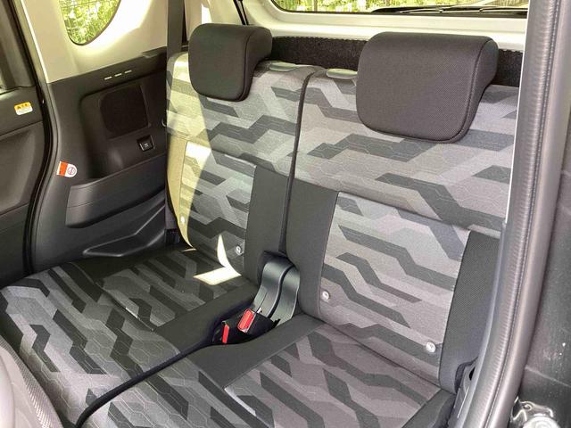 タント ファンクロス　インパネシフト　プッシュスタートスイッチ　電子カードキー　電動パーキングブレーキ　両側オートドア　衝突軽減システム　レーンキープアシスト　ＡＢＳ（14枚目）