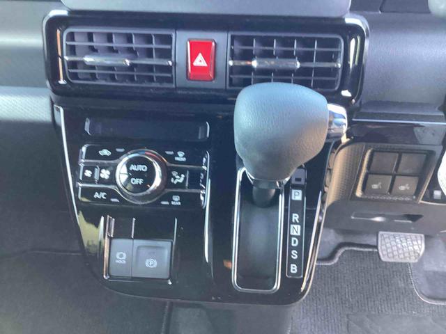 タント カスタムX インパネシフト プッシュスタートスイッチ 電子カードキー 電動パーキングブレーキ 衝突軽減ブレーキ 車線逸脱防止 アルミホイール ABS 両側パワースライドドア(11枚目)