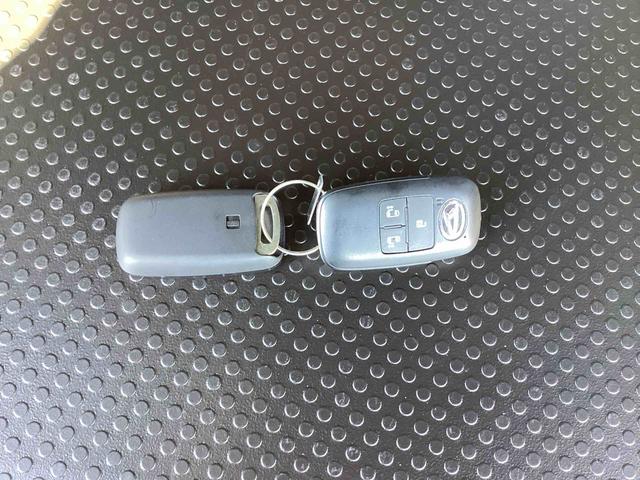 タント カスタムX インパネシフト プッシュスタートスイッチ 電子カードキー 電動パーキングブレーキ 衝突軽減ブレーキ 車線逸脱防止 アルミホイール ABS 両側パワースライドドア(31枚目)