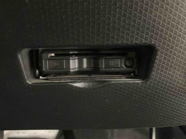 タント Ｘ　（車内　消臭・抗菌　処理済）　衝突被害軽減システム　４ＷＤ　両側パワースライドドア　ナビ　バックカメラ　キーフリーシステム（17枚目）