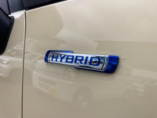 ワゴンＲスマイル ＨＹＢＲＩＤ　Ｓリミテッド　２型　４ＷＤ　電動スライドドア　純正フロアマット　両席シートヒーター　ＬＥＤヘッドランプ　オートライト　プッシュスタート　オートエアコン　衝突被害軽減システム　アイドリングストップ　横滑り防止機能　衝突安全ボディ　盗難防止システム（9枚目）