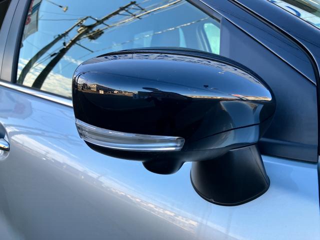 フロンクス １型　★４ＷＤ　純正ナビ　全方位カメラ★　４ＷＤ　純正ナビ　全方位カメラ　オートライト　プッシュスタート　シートヒーター　オートエアコン　衝突被害軽減システム　アイドリングストップ　衝突安全ボディ　盗難防止システム　横滑り防止機能（11枚目）