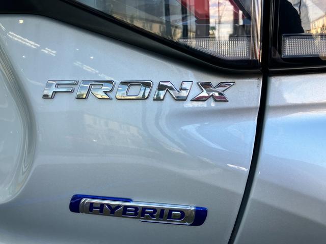 フロンクス １型　★４ＷＤ　純正ナビ　全方位カメラ★　４ＷＤ　純正ナビ　全方位カメラ　オートライト　プッシュスタート　シートヒーター　オートエアコン　衝突被害軽減システム　アイドリングストップ　衝突安全ボディ　盗難防止システム　横滑り防止機能（14枚目）