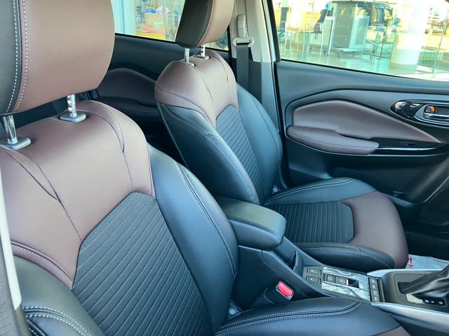 フロンクス １型　★４ＷＤ　純正ナビ　全方位カメラ★　４ＷＤ　純正ナビ　全方位カメラ　オートライト　プッシュスタート　シートヒーター　オートエアコン　衝突被害軽減システム　アイドリングストップ　衝突安全ボディ　盗難防止システム　横滑り防止機能（19枚目）