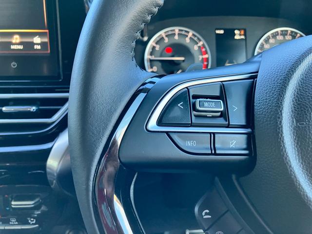 フロンクス １型　★４ＷＤ　純正ナビ　全方位カメラ★　４ＷＤ　純正ナビ　全方位カメラ　オートライト　プッシュスタート　シートヒーター　オートエアコン　衝突被害軽減システム　アイドリングストップ　衝突安全ボディ　盗難防止システム　横滑り防止機能（32枚目）