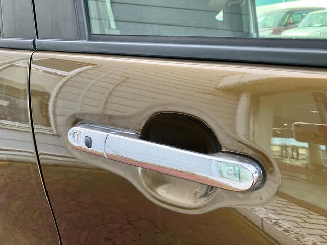 ハスラー Ｊ　ＳＴＹＬＥ　ＩＩＩ　ＭＲ４１Ｓ　２型　★４ＷＤ★　４ＷＤ　純正ナビ　オートライト　プッシュスタート　シートヒーター　オートエアコン　衝突被害軽減システム　アイドリングストップ　衝突安全ボディ　盗難防止システム（9枚目）