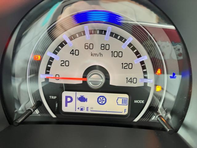 ハスラー Ｊ　ＳＴＹＬＥ　ＩＩＩ　ＭＲ４１Ｓ　２型　★４ＷＤ★　４ＷＤ　純正ナビ　オートライト　プッシュスタート　シートヒーター　オートエアコン　衝突被害軽減システム　アイドリングストップ　衝突安全ボディ　盗難防止システム（33枚目）