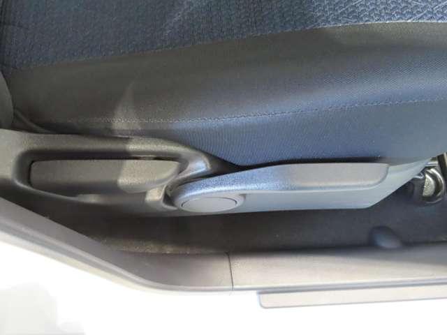 シートポジションもかえれるハイトアジャスターつき！