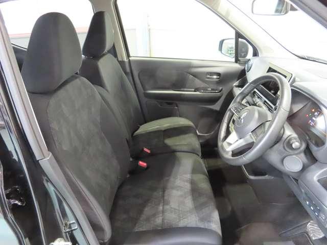 �傫�ȃx���`�V�[�g�ő������q���r������^�V�[�g�ō���S�n�͉��K�������ɂ̓A�[�����X�g���t���Ă������h���C�u��@�V�[�g�q�[�^�[���^�]�ȁC����Ȃɑ����i���O-�O���j