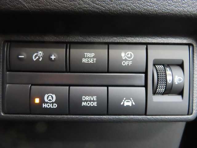 �X�C�b�`�Ȃǂ͉E��ő��삵�₷���ʒu�ɔz�u����Ă��܂��I�I