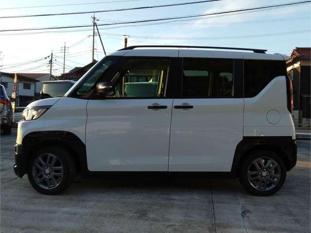 デリカミニ G プレミアム メモリーナビ・マイパイロット バックモニター サイドカメラ フロントカメラ LEDヘッドライト 4WD クルーズコントロール アルミホイール シートヒーター スマートキー オートエアコン 盗難防止装置(6枚目)