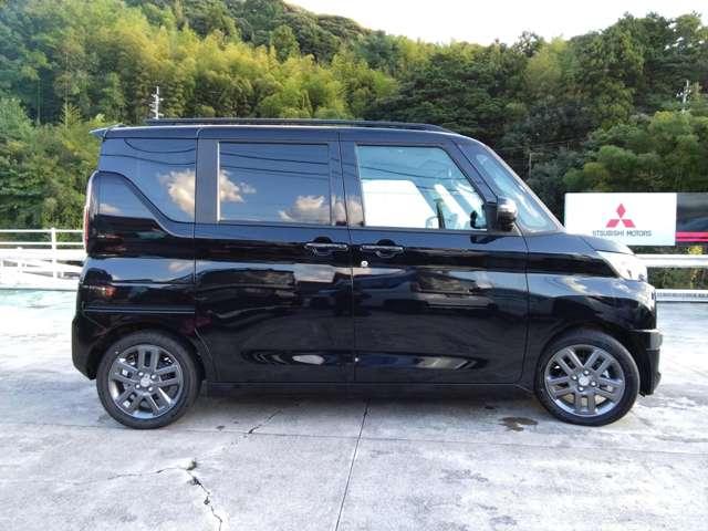 デリカミニ Ｇ　プレミアム　メモリーナビ・マイパイロット　ＬＥＤ　Ａクルコン　シートヒーター　ベンチシート　エアコン　コーナーセンサー　パワステ　アルミホイール　キーレスエントリー　エアバッグ　スマートキー　寒冷地仕様　ＡＢＳ（7枚目）