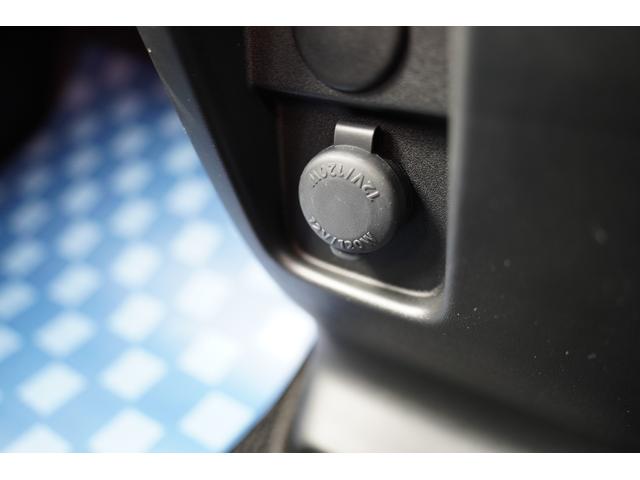 スペーシア HYBRID X 純正9インチナビ 全方位カメラ オットマン スズキセーフティーサポート 純正ナビ Bluetooth バックカメラ オートライト スライドドア 禁煙車 プッシュスタート シートヒーター オートエアコン 衝突被害軽減システム 横滑り防止機能(27枚目)