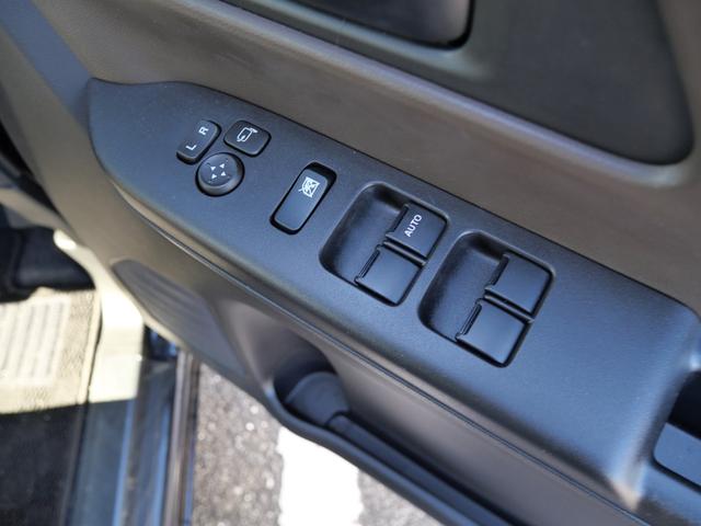 スペーシア HYBRID X 純正9インチナビ 全方位カメラ オットマン スズキセーフティーサポート 純正ナビ Bluetooth バックカメラ オートライト スライドドア 禁煙車 プッシュスタート シートヒーター オートエアコン 衝突被害軽減システム 横滑り防止機能(29枚目)