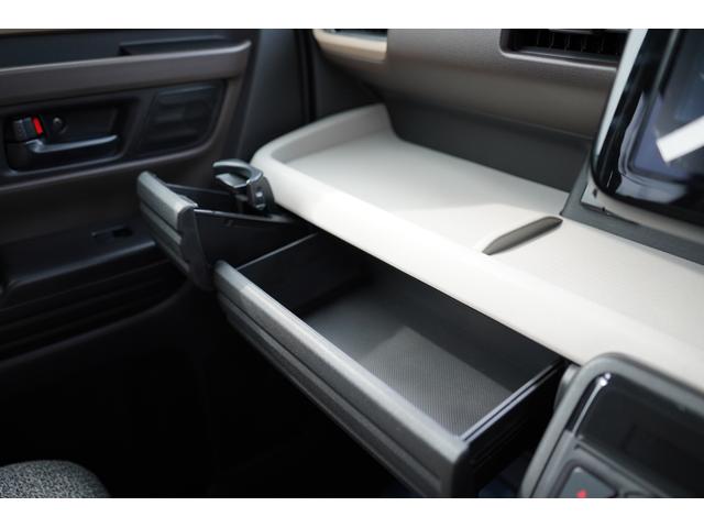 スペーシア HYBRID X 純正9インチナビ 全方位カメラ オットマン スズキセーフティーサポート 純正ナビ Bluetooth バックカメラ オートライト スライドドア 禁煙車 プッシュスタート シートヒーター オートエアコン 衝突被害軽減システム 横滑り防止機能(35枚目)