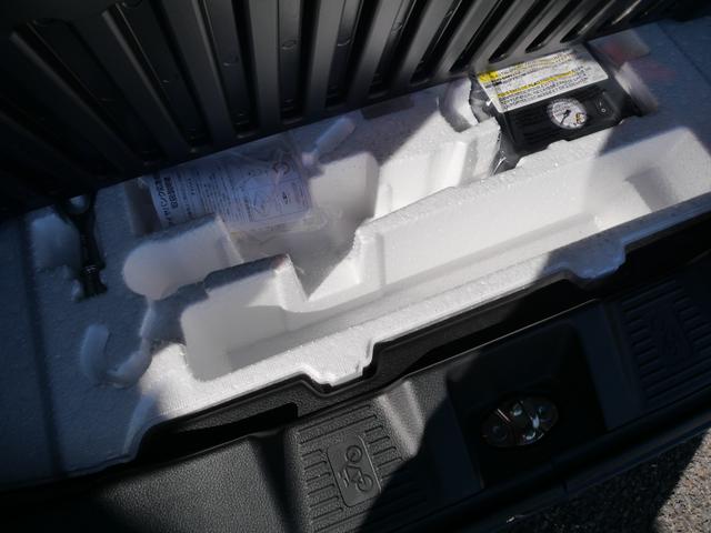 スペーシア HYBRID X 純正9インチナビ 全方位カメラ オットマン スズキセーフティーサポート 純正ナビ Bluetooth バックカメラ オートライト スライドドア 禁煙車 プッシュスタート シートヒーター オートエアコン 衝突被害軽減システム 横滑り防止機能(44枚目)