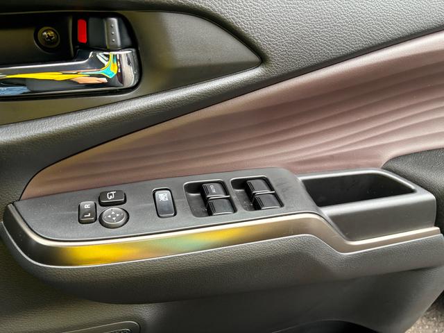 ソリオバンディット バンディット HYBRID SV ナビ 全方位C ドラレコ ドライブレコーダー バックカメラ オートライト Bluetooth スライドドア 純正ナビ プッシュスタート シートヒーター オートエアコン ETC スズキセーフティーサポート アイドリングストップ(15枚目)